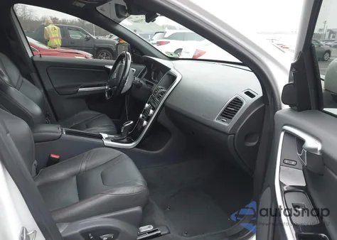 2016 Volvo Xc60 T6 Drive-E from USA, damaged, VIN YV449MRK3G2903645